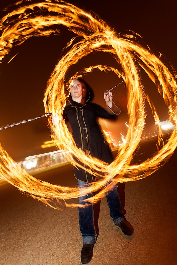 Association JONGLARGONNE : Photos de jonglage de feu et de lumière
